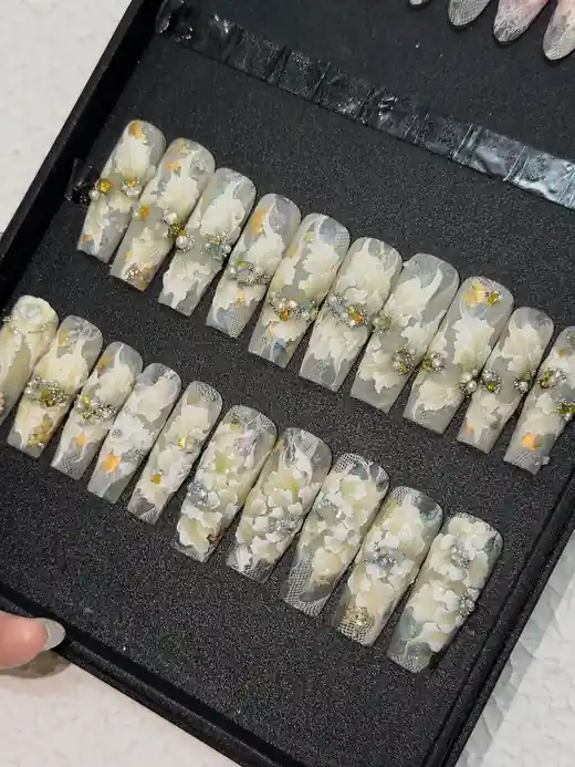 Thương Nails