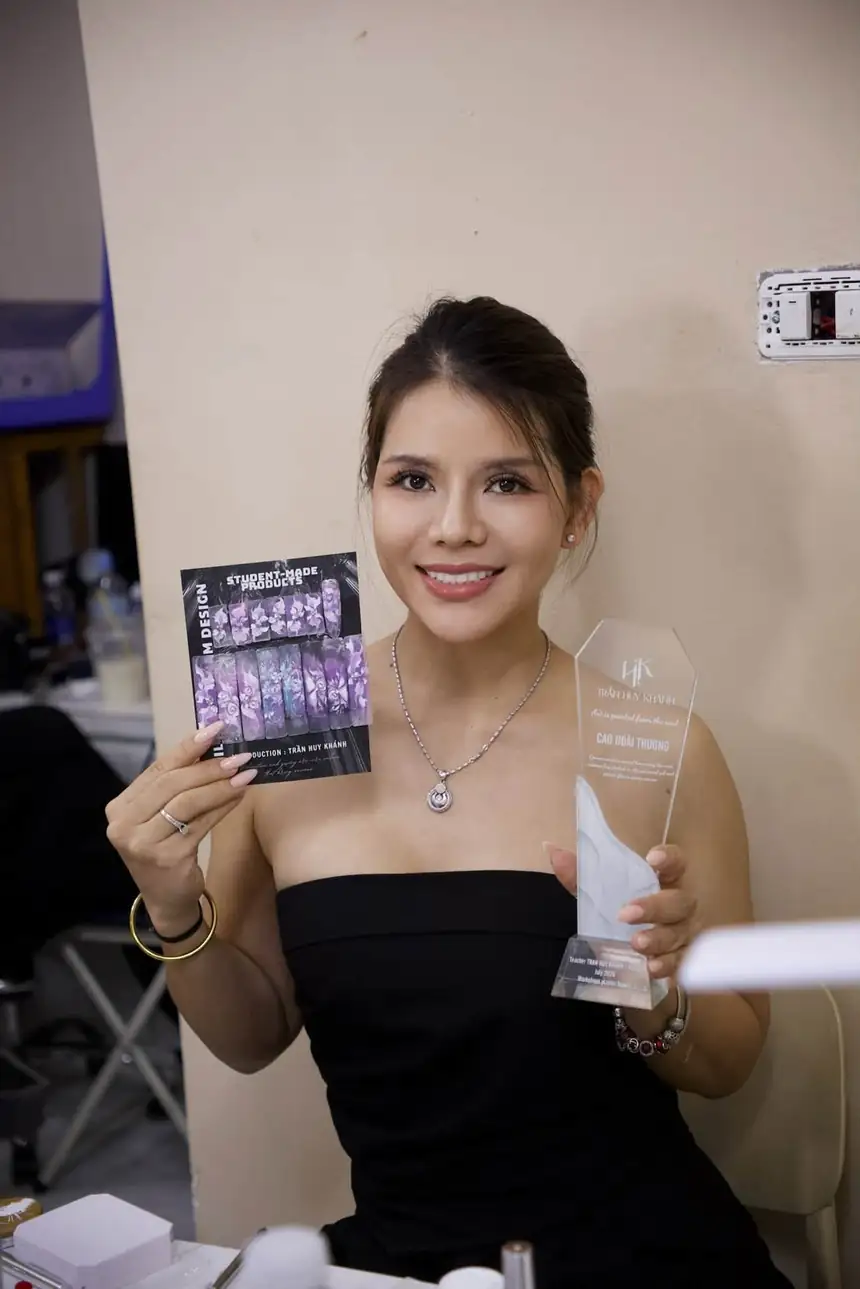 Thương Nails